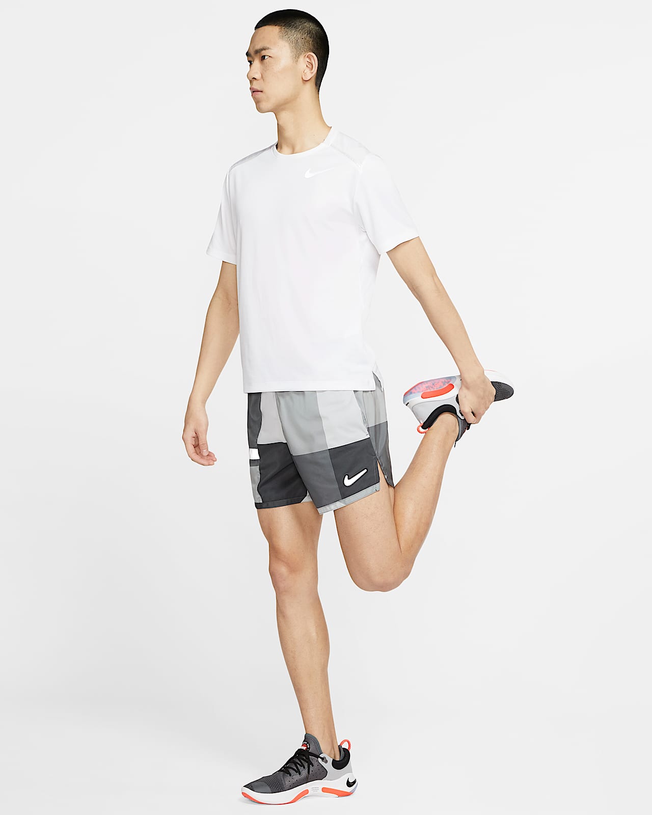 nike flex stride cucumber calm
